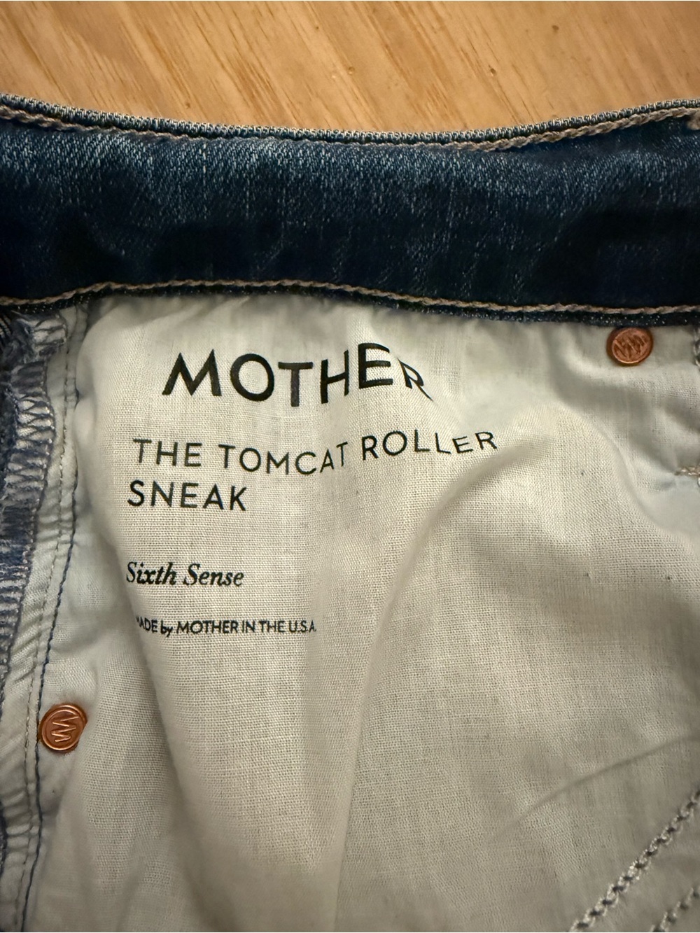 Mother Jeans The Tomcat Roller Sneak - Picture 5 of 6